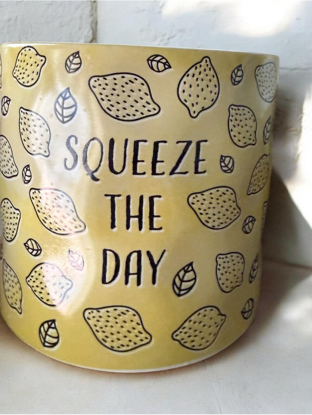 Vintage Style Yellow Bee & Lemon Coffee Mug Set ☕️ Cottage Kitchen Decor - Picture 5 of 6